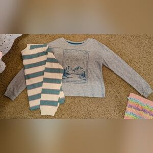 Girls Long-Sleeved Cropped Shirt